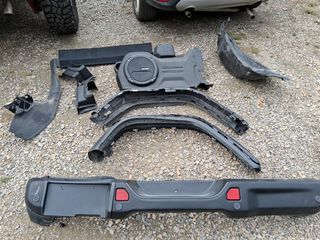 Vehicle Parts Image #2